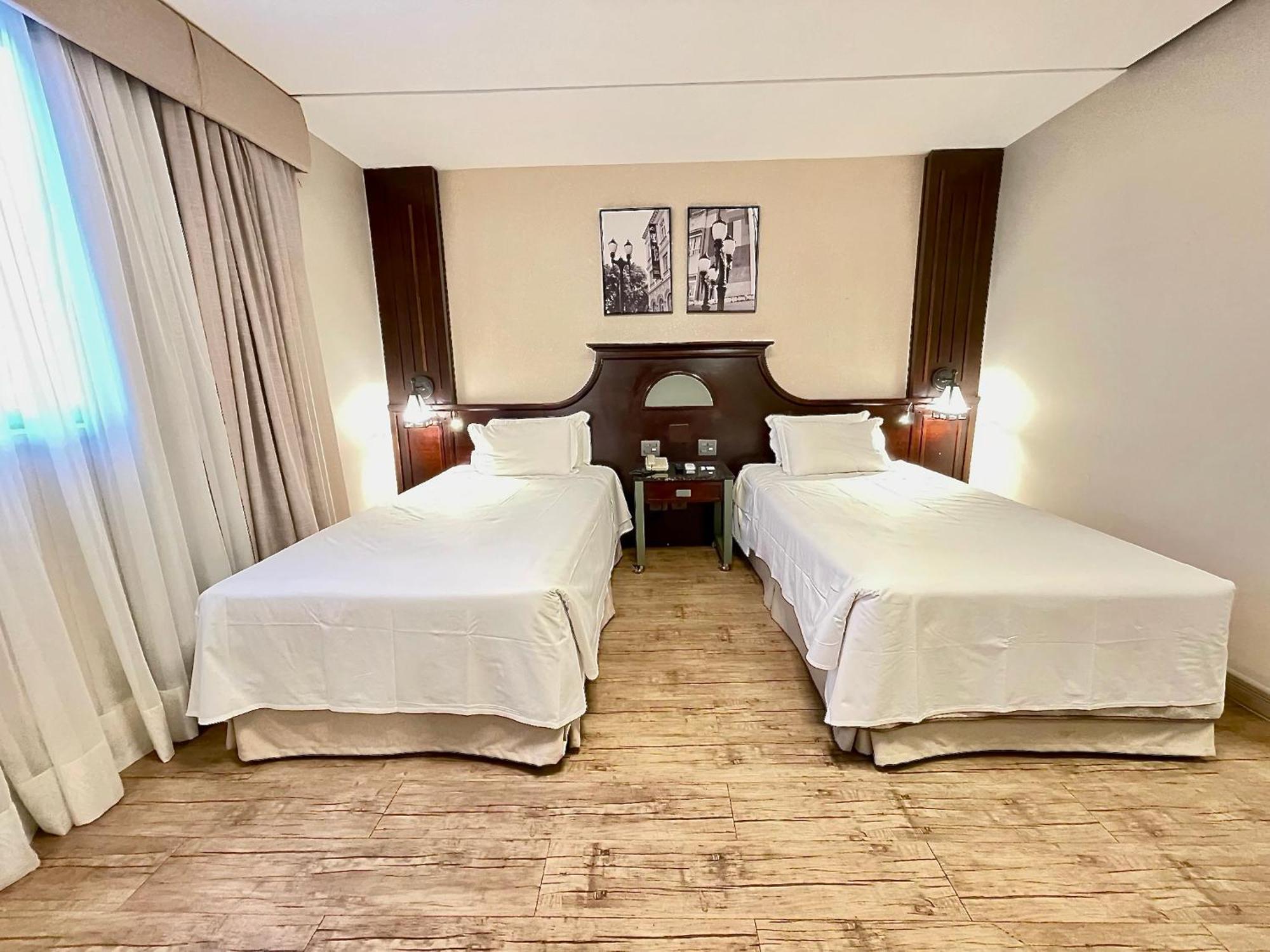 Quarto Twin